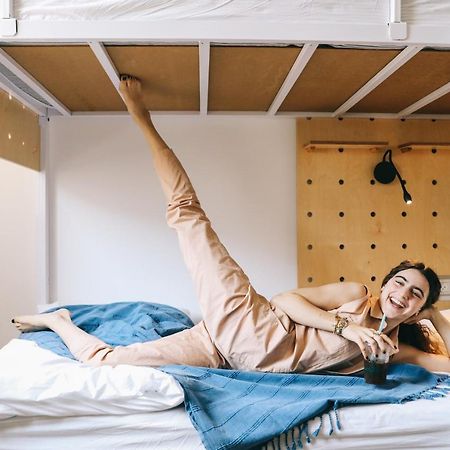 Gia Dormitory Hostel เทลอาวีฟ ภายนอก รูปภาพ